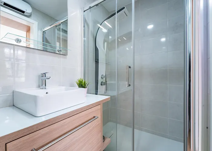 Close To Everything Your Blue Prm 2f Apartment *