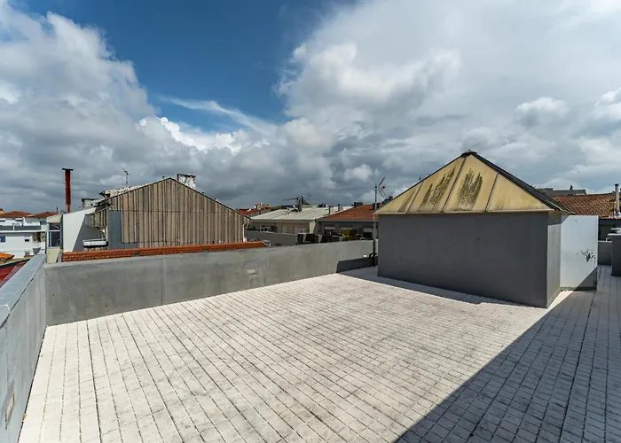 Close To Everything Your Blue Prm 2f Apartment Porto