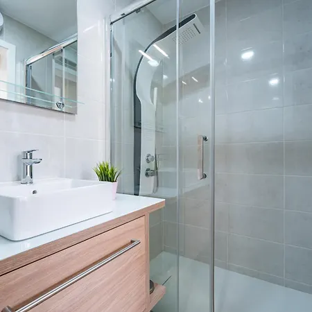 Close To Everything Your Blue Prm 2f Apartman *