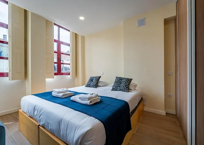 Close To Everything Your Blue Prm 2f * Porto