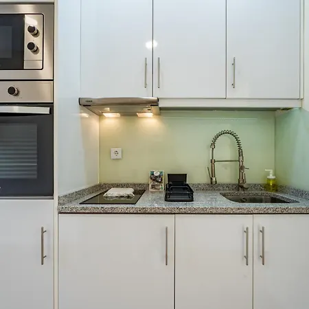 Close To Everything Your Blue Prm 2f Apartment Porto